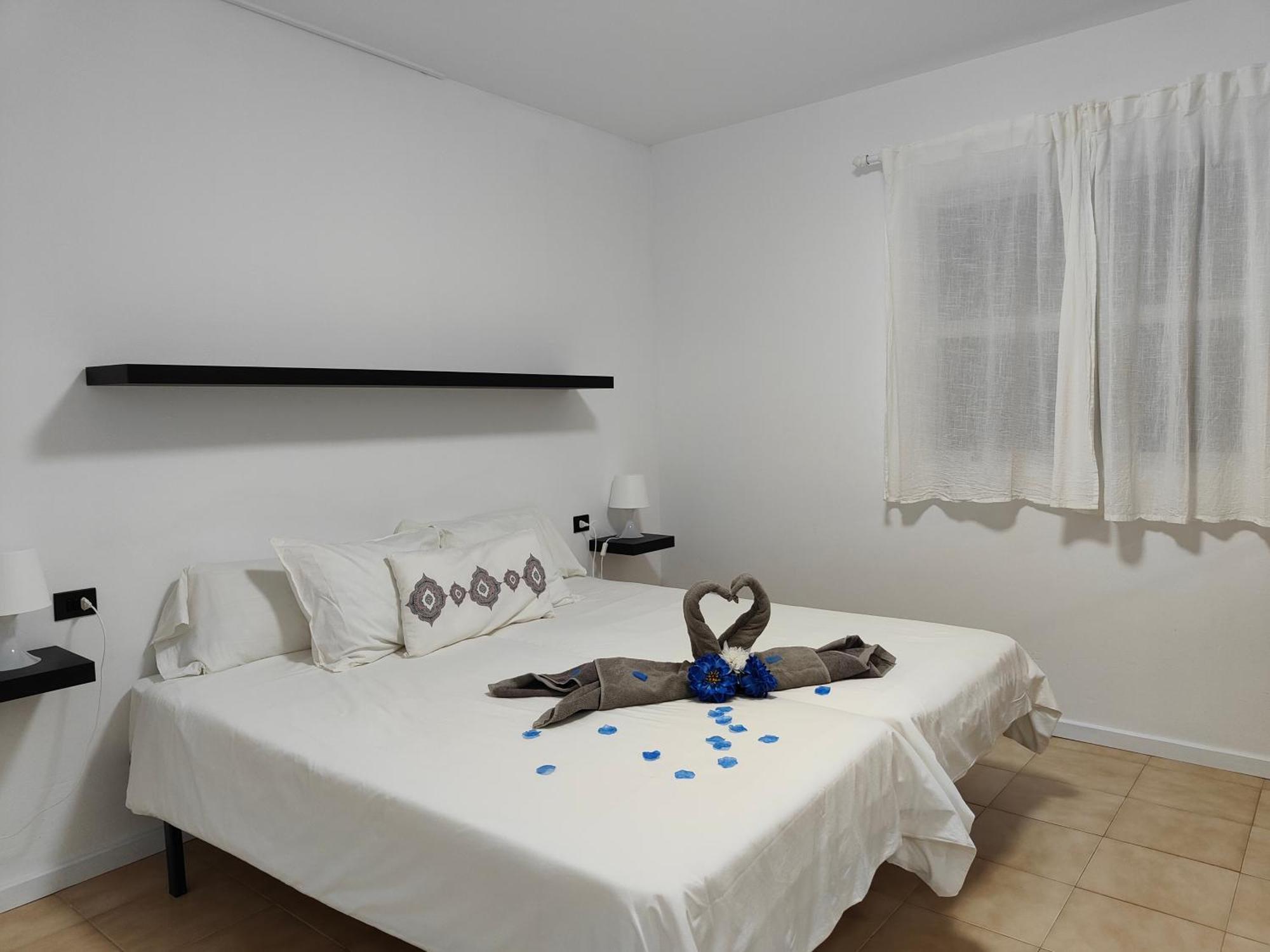 Apartamentos Tamaragua Бренья-Баха Екстер'єр фото
